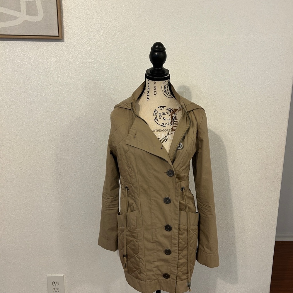 Juicy Couture Tan Size Small Windbreaker